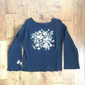 🔥SALE🔥 Bell sleeve sweater top with embroidery